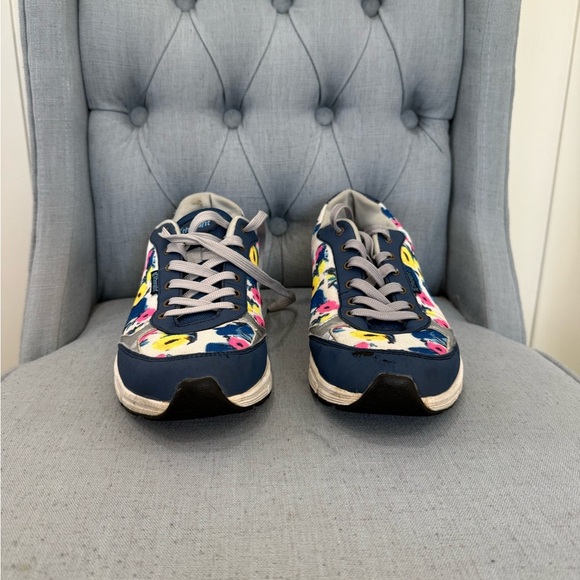 Therafit Floral Women's Sneakers - Picture 3 of 7